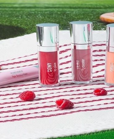 Flormar'ın Dudaklara Işıltı Veren Çok Popüler Lipgloss Serisi Dewy Lip Booster'da 8 Yeni Renk!